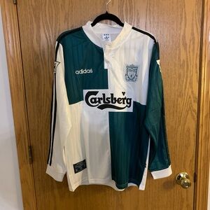 Retro Liverpool 95/96 Jersey